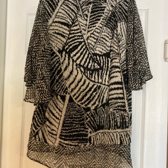 JM collection 2x black & white blouse - Picture 3 of 3